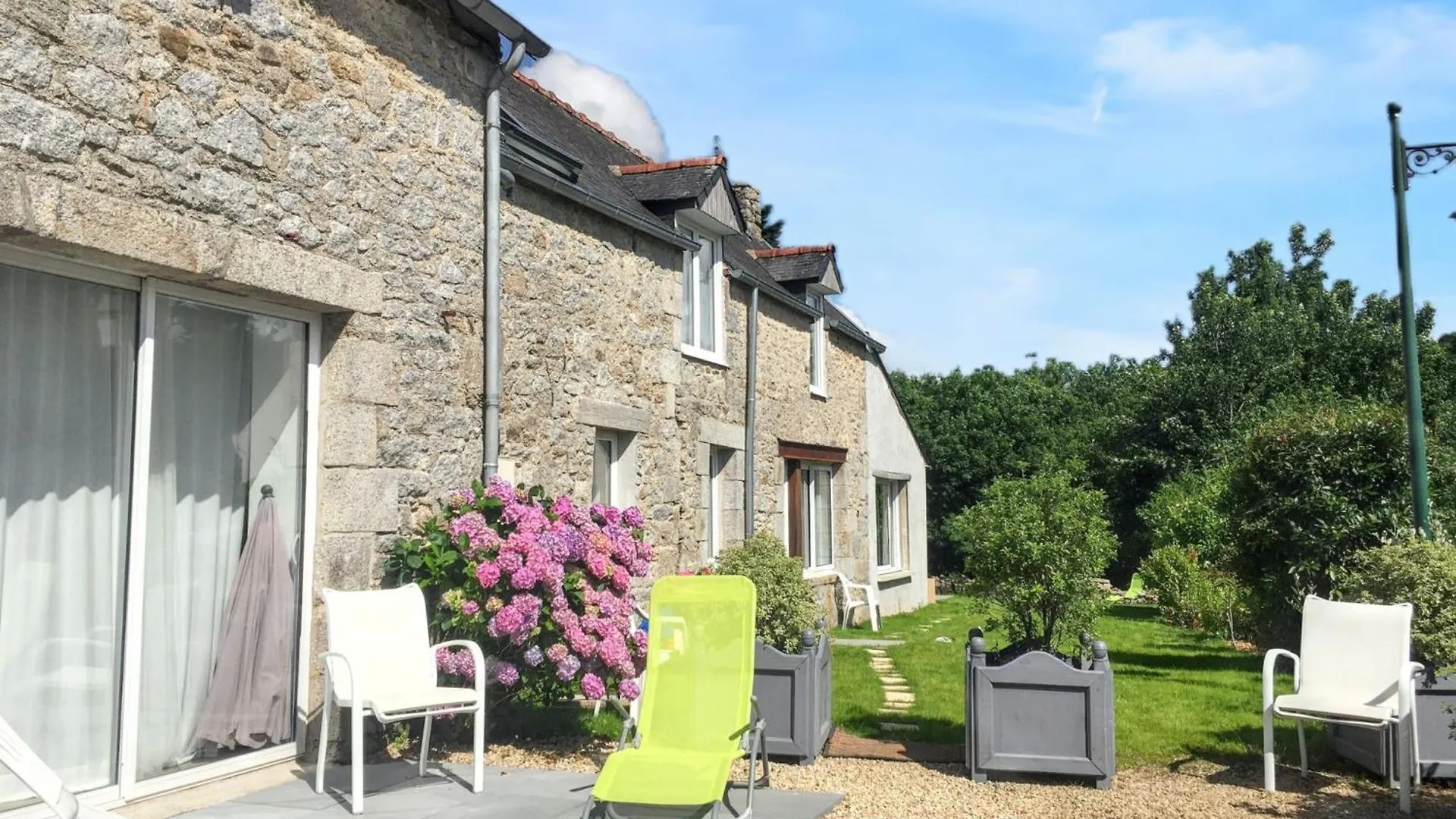 Maison Charmante A Huelgoat + Jardin Relaxant